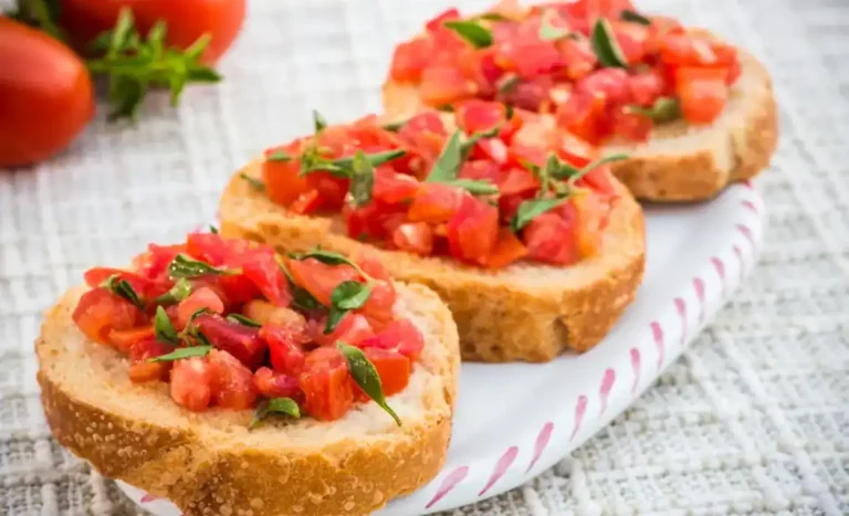 Brusqueta de Tomate e Manjericão